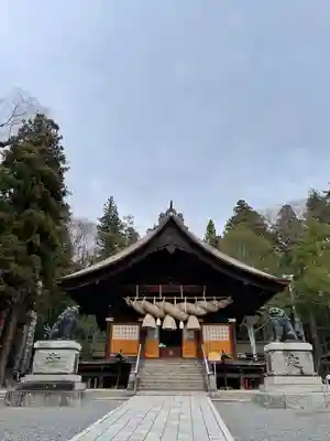 諏訪大社下社秋宮の本殿・本堂