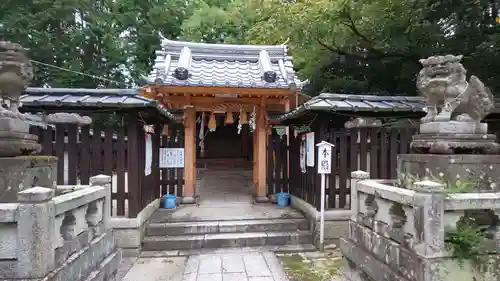 伊豆神社の山門・神門