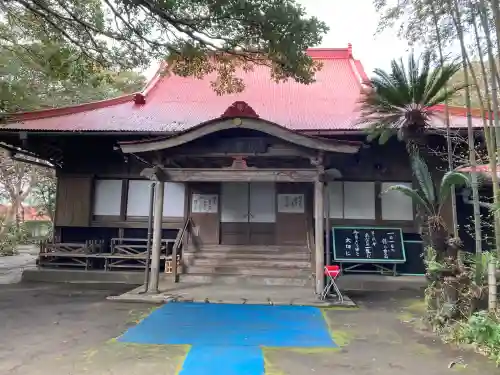 潮音寺の{uncategorized: "未分類", other: "その他", undefined: "問題あり", building: "その他建物", grave: "お墓", sacred_gate: "鳥居", guardian: "狛犬", statue: "像", buddha: "仏像", history: "歴史", nature: "自然", garden: "庭園", animal: "動物", pagoda: "塔", temizu: "手水舎", mountain_gate: "山門・神門", sanctuary: "本殿・本堂", subordinate: "末社・摂社", art: "芸術", scenery: "景色", jizo: "地蔵", ema: "絵馬", goshuin: "御朱印", omikuji: "おみくじ", items: "授与品その他", amulet: "お守り", goshuincho: "御朱印帳", eats: "食事", festival: "お祭り", votive_dance: "神楽", shichigosan: "七五三参", wedding: "結婚式", experience: "体験その他", initially: "初詣", around: "周辺", anti_infection: "感染症対策"}