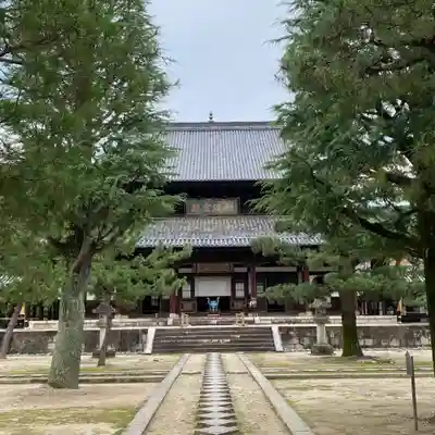 萬福寺の本殿・本堂