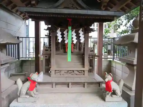 鳩森八幡神社の末社