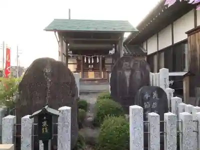 御嶽神社茅萱宮の末社・摂社