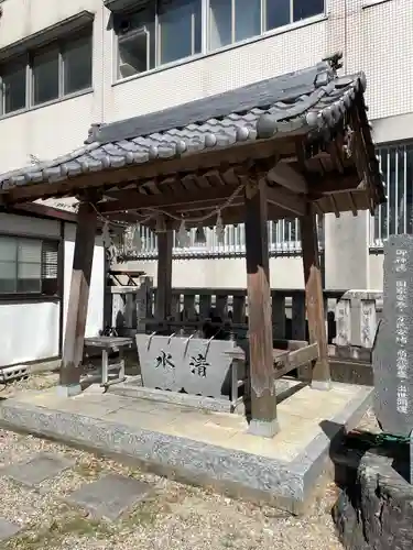 橿森神社の手水