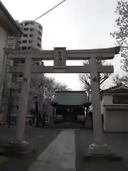 諏訪神社の鳥居