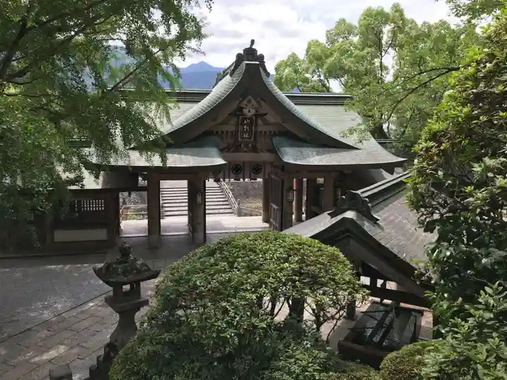 和霊神社の山門・神門