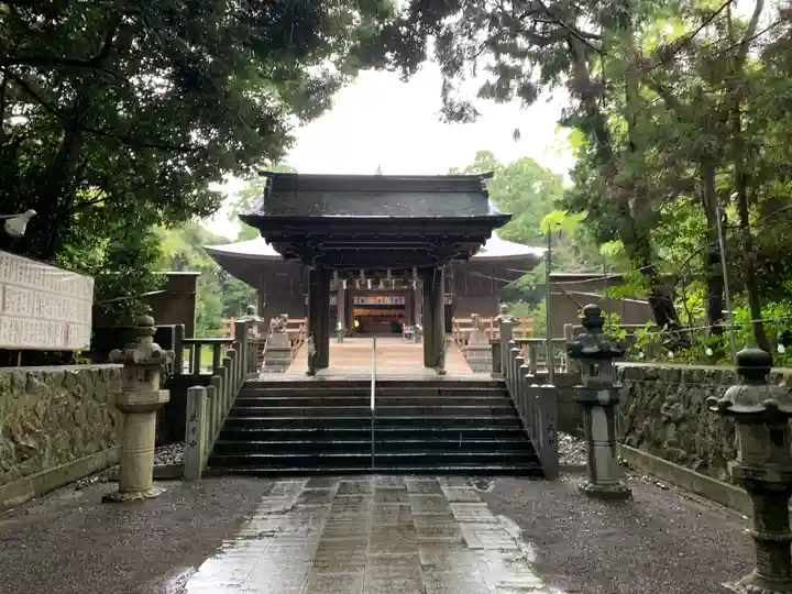 府八幡宮の山門・神門