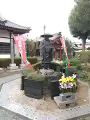 遍照院の像