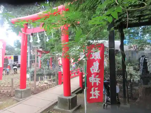 世田谷八幡宮の鳥居