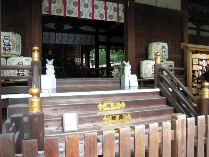 岡崎神社の本殿・本堂