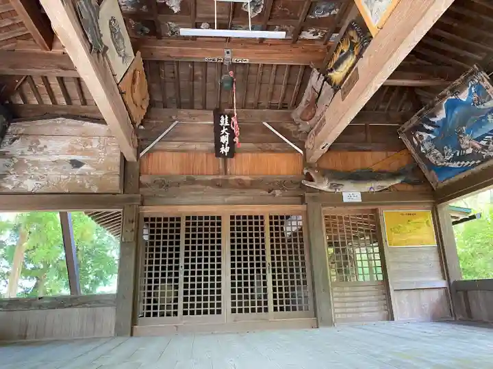 鮭神社の本殿・本堂