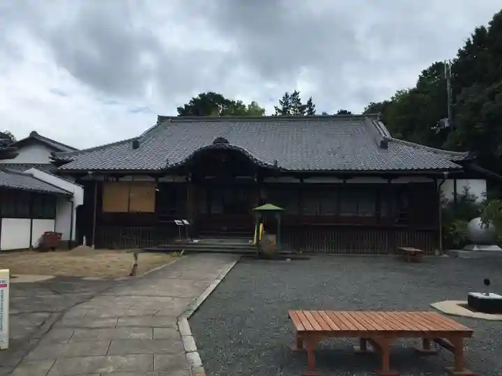 即成院の本殿・本堂