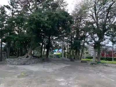 犬石神社の自然