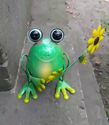 彌彦神社　(伊夜日子神社)の像
