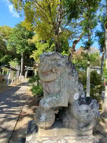 王宮伊豆神社の狛犬