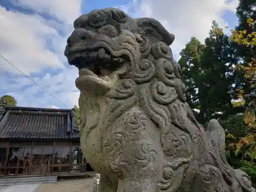 中野神社の狛犬