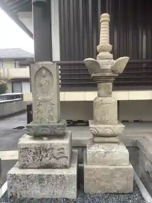 日照寺の塔
