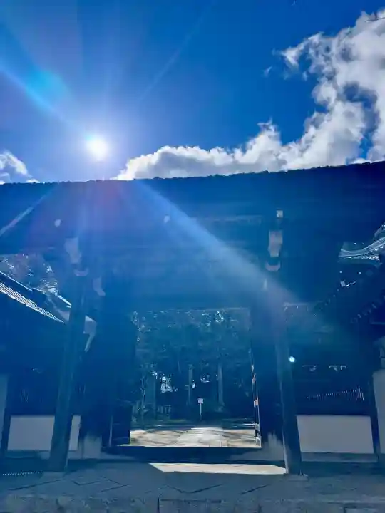 西教寺の{uncategorized: "未分類", other: "その他", undefined: "問題あり", building: "その他建物", grave: "お墓", sacred_gate: "鳥居", guardian: "狛犬", statue: "像", buddha: "仏像", history: "歴史", nature: "自然", garden: "庭園", animal: "動物", pagoda: "塔", temizu: "手水舎", mountain_gate: "山門・神門", sanctuary: "本殿・本堂", subordinate: "末社・摂社", art: "芸術", scenery: "景色", jizo: "地蔵", ema: "絵馬", goshuin: "御朱印", omikuji: "おみくじ", items: "授与品その他", amulet: "お守り", goshuincho: "御朱印帳", eats: "食事", festival: "お祭り", votive_dance: "神楽", shichigosan: "七五三参", wedding: "結婚式", experience: "体験その他", initially: "初詣", around: "周辺", anti_infection: "感染症対策"}