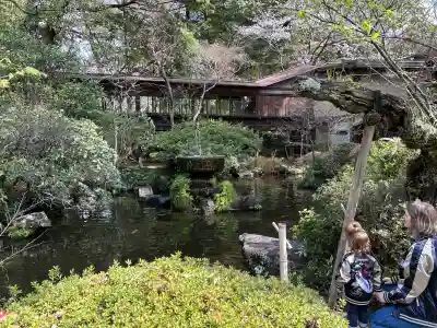報徳二宮神社の{uncategorized: "未分類", other: "その他", undefined: "問題あり", building: "その他建物", grave: "お墓", sacred_gate: "鳥居", guardian: "狛犬", statue: "像", buddha: "仏像", history: "歴史", nature: "自然", garden: "庭園", animal: "動物", pagoda: "塔", temizu: "手水舎", mountain_gate: "山門・神門", sanctuary: "本殿・本堂", subordinate: "末社・摂社", art: "芸術", scenery: "景色", jizo: "地蔵", ema: "絵馬", goshuin: "御朱印", omikuji: "おみくじ", items: "授与品その他", amulet: "お守り", goshuincho: "御朱印帳", eats: "食事", festival: "お祭り", votive_dance: "神楽", shichigosan: "七五三参", wedding: "結婚式", experience: "体験その他", initially: "初詣", around: "周辺", anti_infection: "感染症対策"}
