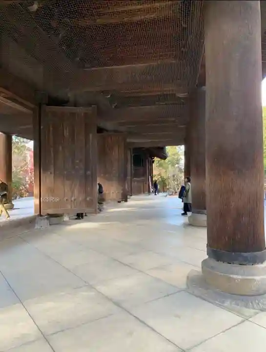 南禅寺の{uncategorized: "未分類", other: "その他", undefined: "問題あり", building: "その他建物", grave: "お墓", sacred_gate: "鳥居", guardian: "狛犬", statue: "像", buddha: "仏像", history: "歴史", nature: "自然", garden: "庭園", animal: "動物", pagoda: "塔", temizu: "手水舎", mountain_gate: "山門・神門", sanctuary: "本殿・本堂", subordinate: "末社・摂社", art: "芸術", scenery: "景色", jizo: "地蔵", ema: "絵馬", goshuin: "御朱印", omikuji: "おみくじ", items: "授与品その他", amulet: "お守り", goshuincho: "御朱印帳", eats: "食事", festival: "お祭り", votive_dance: "神楽", shichigosan: "七五三参", wedding: "結婚式", experience: "体験その他", initially: "初詣", around: "周辺", anti_infection: "感染症対策"}