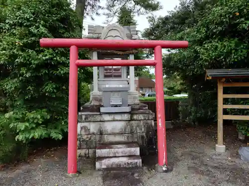 高尾山穂見神社の末社