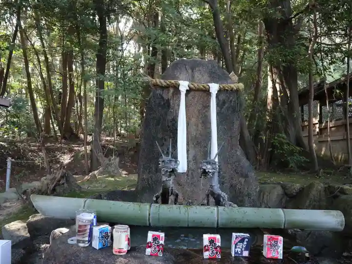 龍田大社の末社・摂社