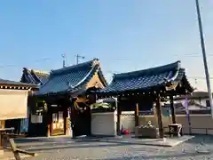 大智院の山門