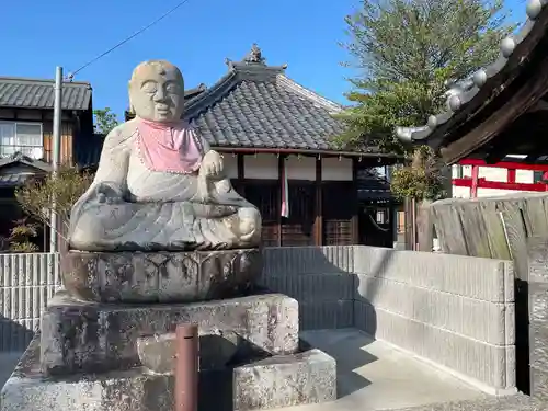 伊庭薬師堂(滋賀県)