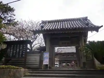 光明寺の山門・神門
