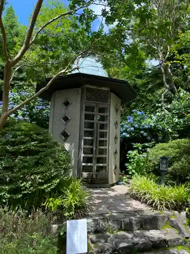 忉利天上寺の建物その他