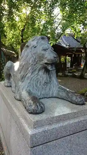 三囲神社の狛犬