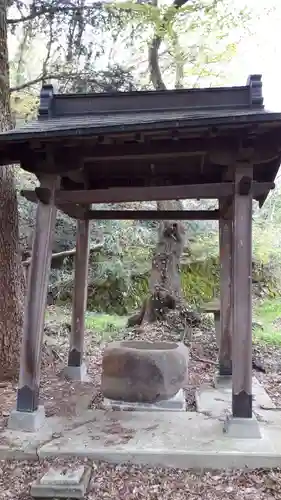 湯泉神社の手水舎