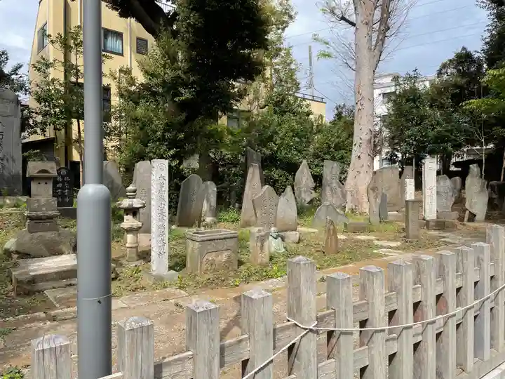 嶺御嶽神社のその他建物
