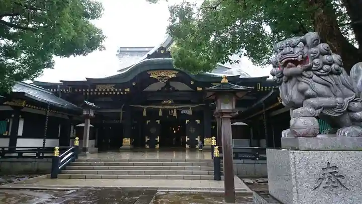 穴八幡宮の本殿・本堂