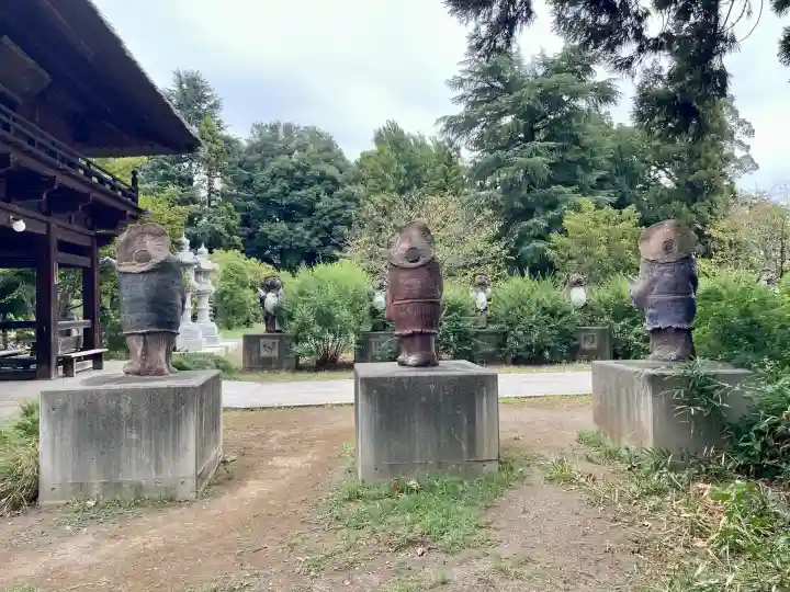 茂林寺の像