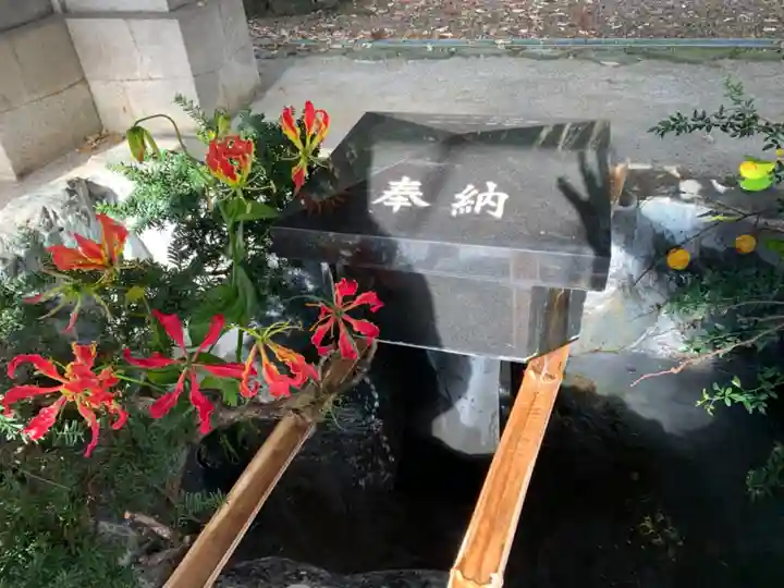 滋賀県護国神社の手水舎