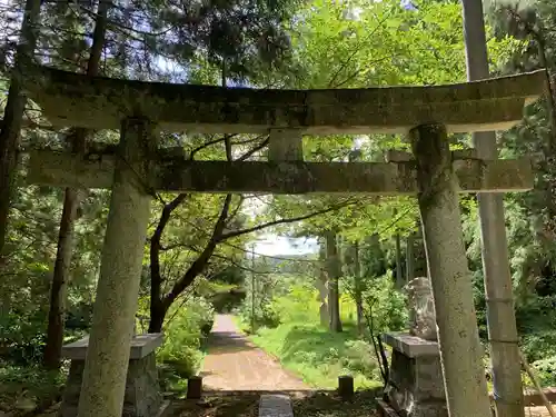 八乙女根尾神社の鳥居