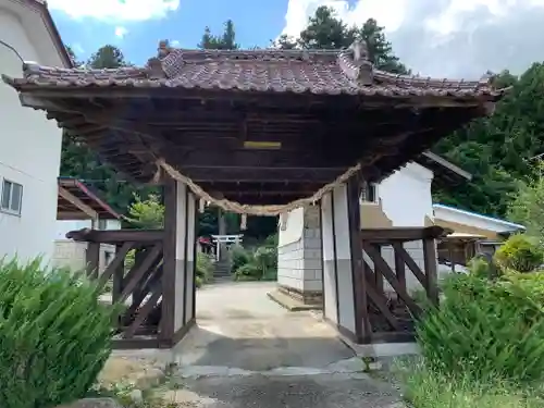 仁井田神社の山門