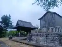 八幡神社の{uncategorized: "未分類", other: "その他", undefined: "問題あり", building: "その他建物", grave: "お墓", sacred_gate: "鳥居", guardian: "狛犬", statue: "像", buddha: "仏像", history: "歴史", nature: "自然", garden: "庭園", animal: "動物", pagoda: "塔", temizu: "手水舎", mountain_gate: "山門・神門", sanctuary: "本殿・本堂", subordinate: "末社・摂社", art: "芸術", scenery: "景色", jizo: "地蔵", ema: "絵馬", goshuin: "御朱印", omikuji: "おみくじ", items: "授与品その他", amulet: "お守り", goshuincho: "御朱印帳", eats: "食事", festival: "お祭り", votive_dance: "神楽", shichigosan: "七五三参", wedding: "結婚式", experience: "体験その他", initially: "初詣", around: "周辺", anti_infection: "感染症対策"}