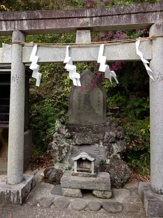 銭洗弁財天宇賀福神社(神奈川県)