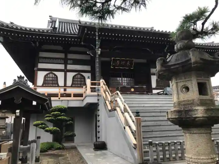来迎寺の本殿・本堂