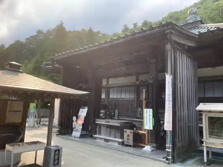 大窪寺の本殿・本堂