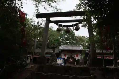 日本神社の鳥居