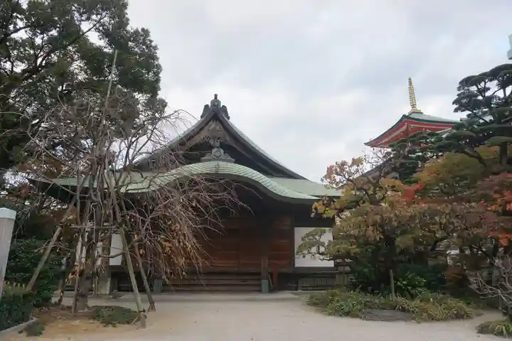 東長寺の本殿・本堂