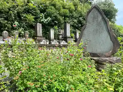 埼玉厄除け開運大師・龍泉寺（切り絵御朱印発祥の寺）のその他建物