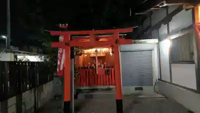 鎌達稲荷神社の{uncategorized: "未分類", other: "その他", undefined: "問題あり", building: "その他建物", grave: "お墓", sacred_gate: "鳥居", guardian: "狛犬", statue: "像", buddha: "仏像", history: "歴史", nature: "自然", garden: "庭園", animal: "動物", pagoda: "塔", temizu: "手水舎", mountain_gate: "山門・神門", sanctuary: "本殿・本堂", subordinate: "末社・摂社", art: "芸術", scenery: "景色", jizo: "地蔵", ema: "絵馬", goshuin: "御朱印", omikuji: "おみくじ", items: "授与品その他", amulet: "お守り", goshuincho: "御朱印帳", eats: "食事", festival: "お祭り", votive_dance: "神楽", shichigosan: "七五三参", wedding: "結婚式", experience: "体験その他", initially: "初詣", around: "周辺", anti_infection: "感染症対策"}