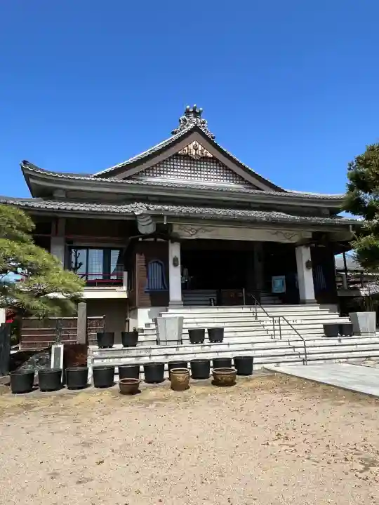 龍泉寺(足利厄除大師)の{uncategorized: "未分類", other: "その他", undefined: "問題あり", building: "その他建物", grave: "お墓", sacred_gate: "鳥居", guardian: "狛犬", statue: "像", buddha: "仏像", history: "歴史", nature: "自然", garden: "庭園", animal: "動物", pagoda: "塔", temizu: "手水舎", mountain_gate: "山門・神門", sanctuary: "本殿・本堂", subordinate: "末社・摂社", art: "芸術", scenery: "景色", jizo: "地蔵", ema: "絵馬", goshuin: "御朱印", omikuji: "おみくじ", items: "授与品その他", amulet: "お守り", goshuincho: "御朱印帳", eats: "食事", festival: "お祭り", votive_dance: "神楽", shichigosan: "七五三参", wedding: "結婚式", experience: "体験その他", initially: "初詣", around: "周辺", anti_infection: "感染症対策"}