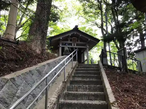 立里荒神社の末社