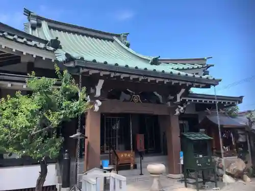 京善寺の本殿