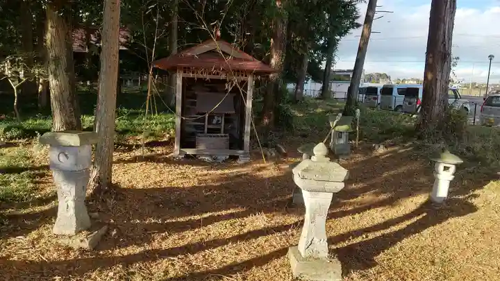 諏訪神社の末社・摂社