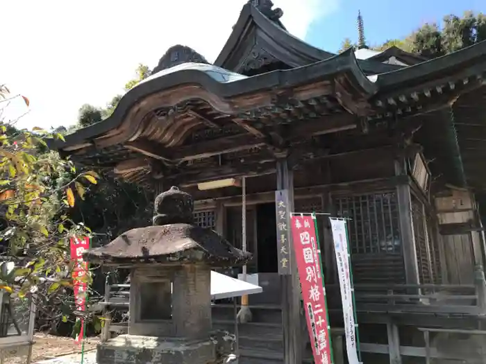 童学寺の本殿